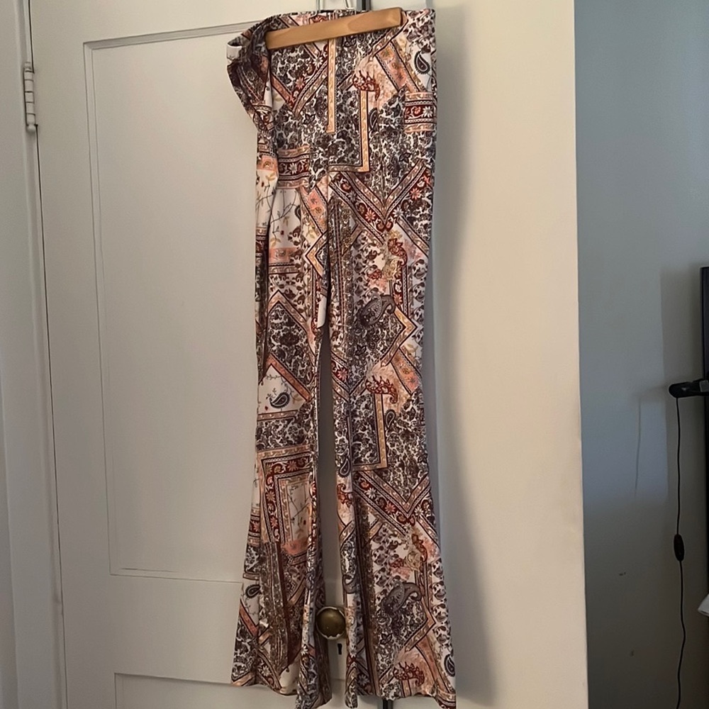 Boot Cut SHEIN pants.  Size Large.